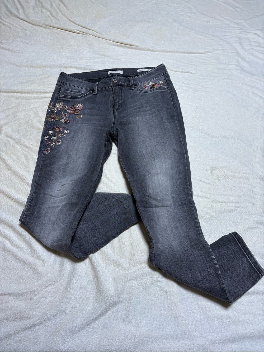 Jessica Simpson Charcoal Gray Skinny Jeans with Floral Embroidery